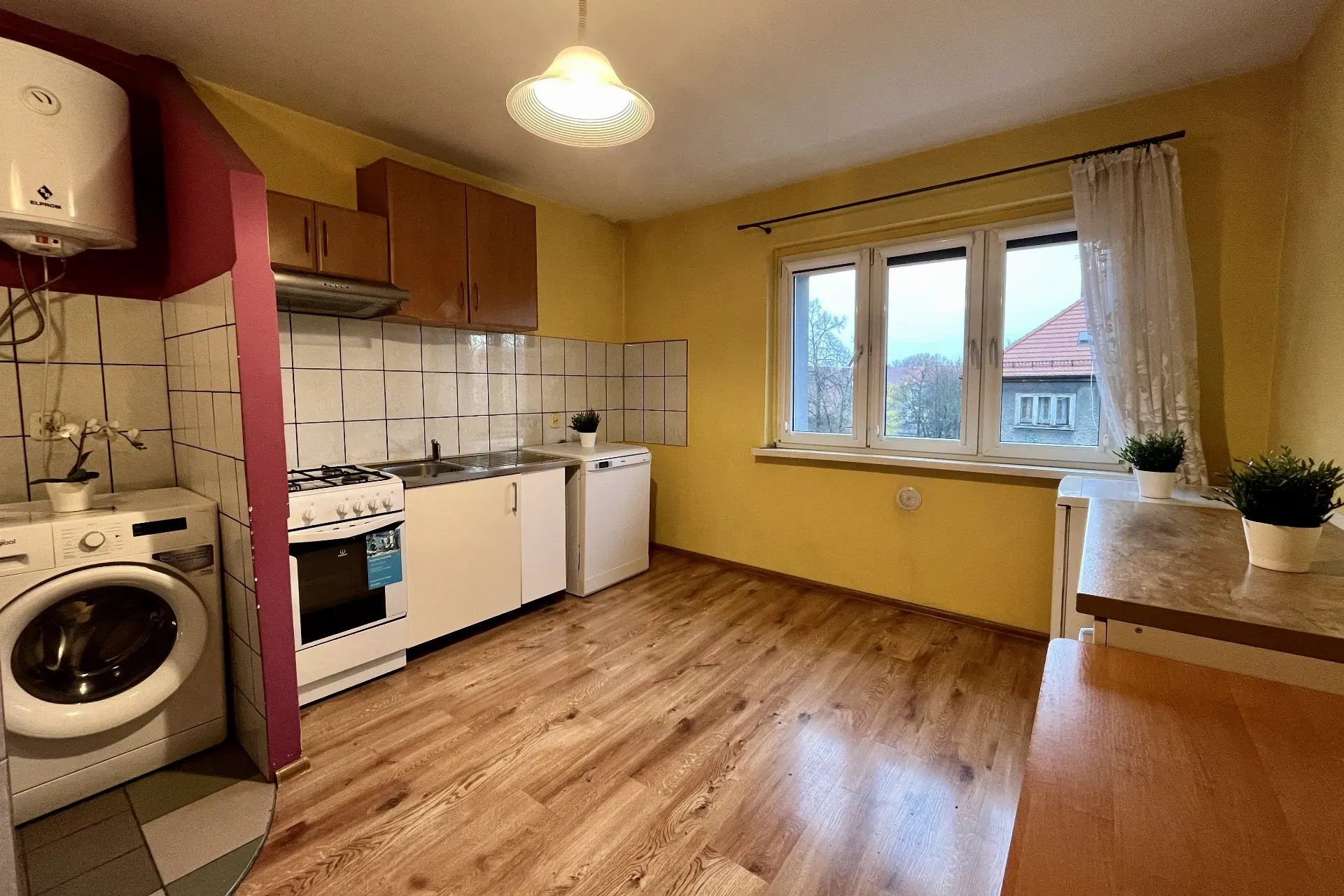 W dobrej cenie od zaraz Centrum Inwestycja 8