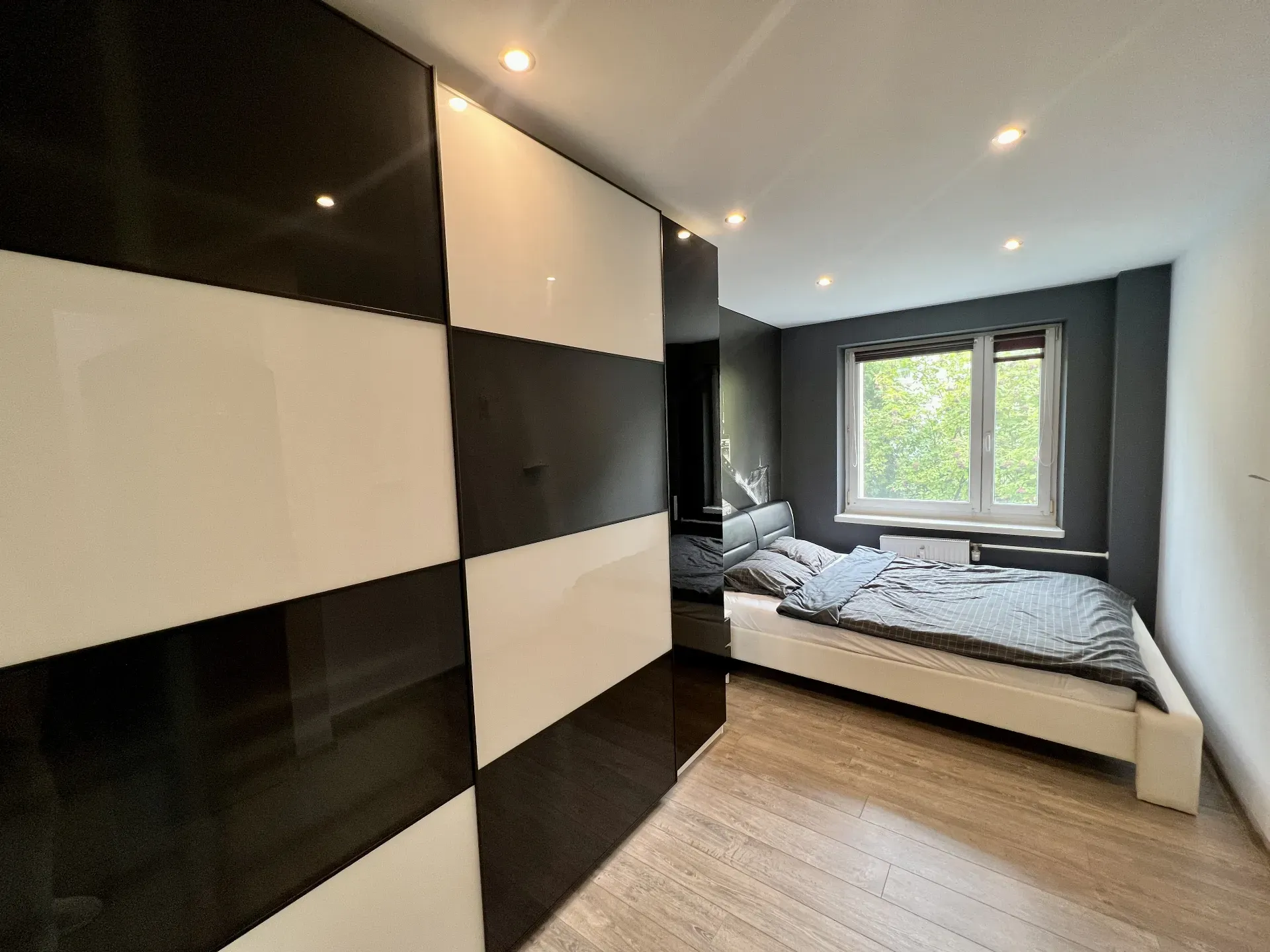 Mieszkanie po remoncie -  Aleja Majowa 9