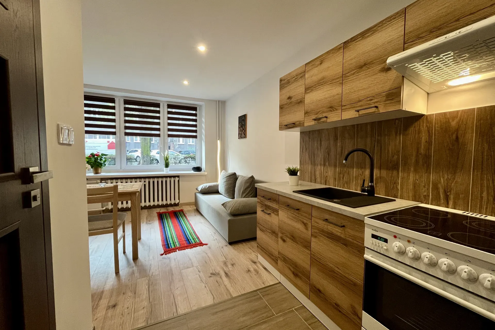 Kawalerka Po Remoncie CO miejskie Parking 8