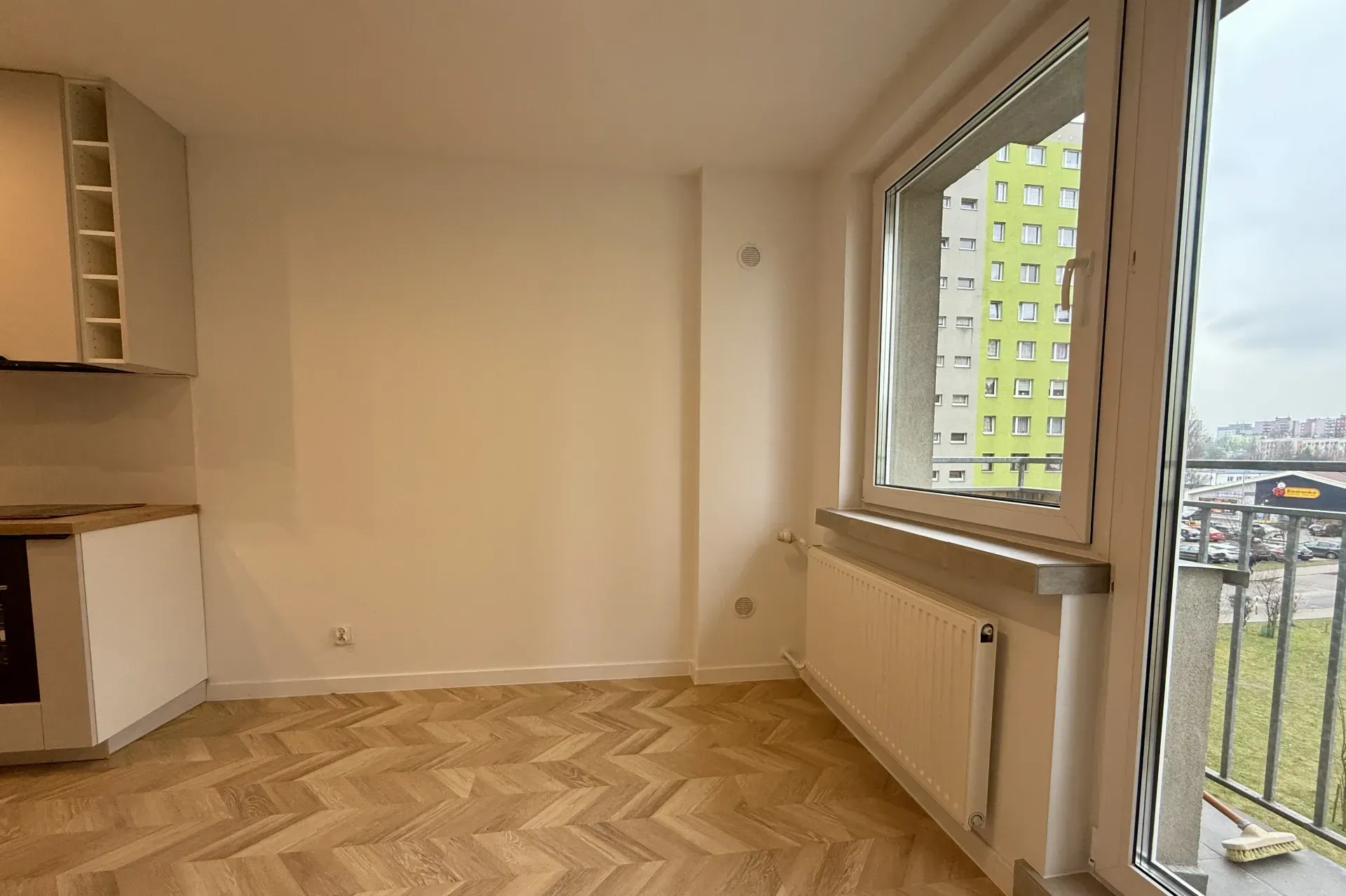 Szombierki - mieszkanie po remoncie - 4 pokoje 8