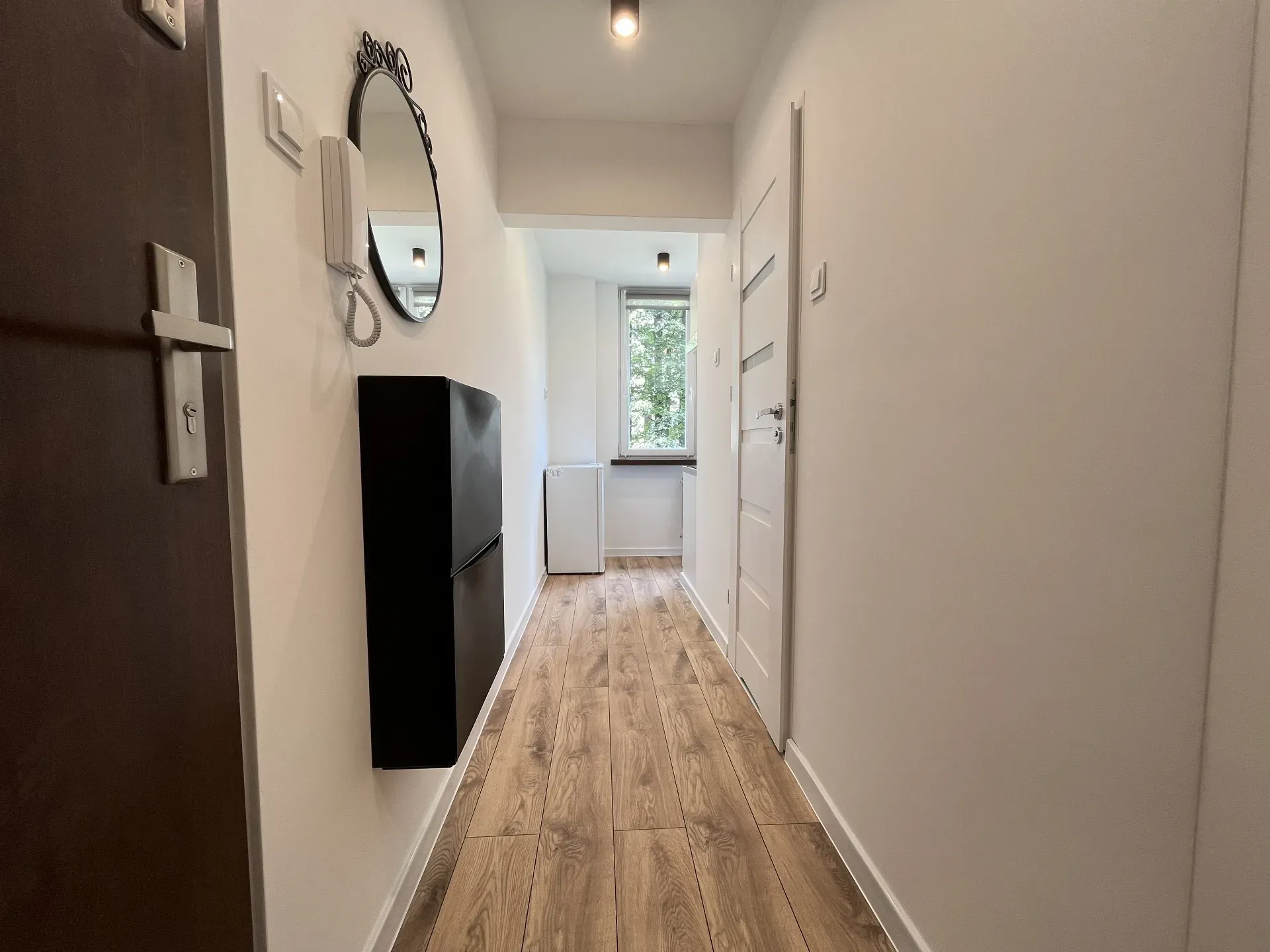 Po Remoncie Wyposażona Kawalerka Wysoki Standard 10