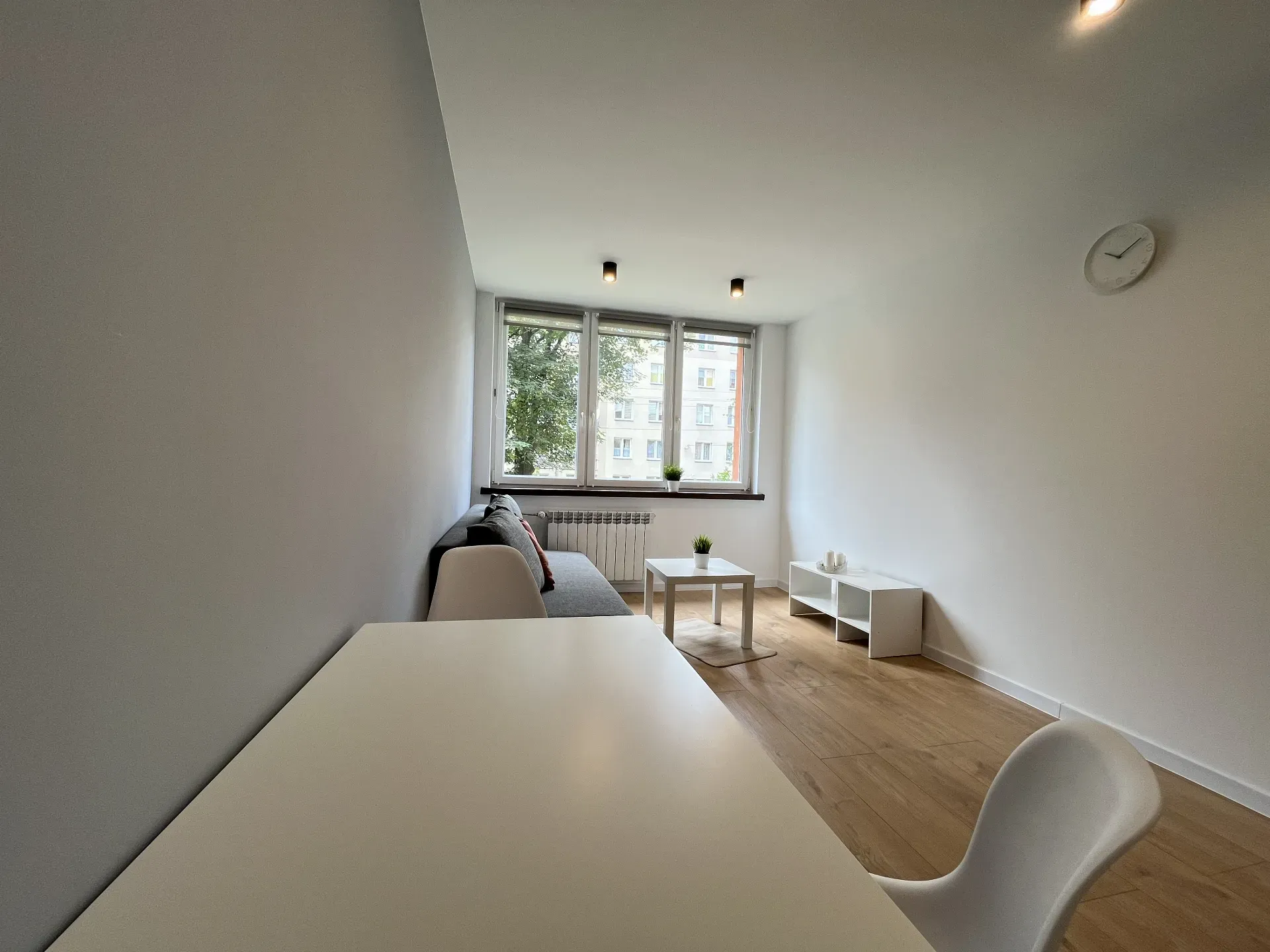 Kawalerka po remoncie w pełni wyposażona 12