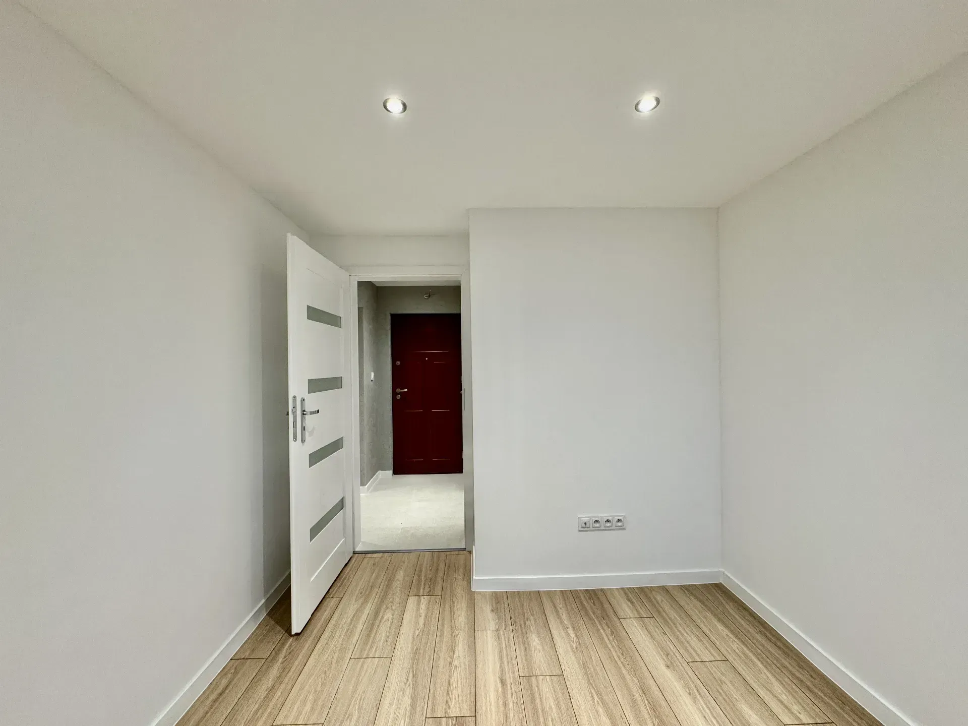 2 pokoje po remoncie 8