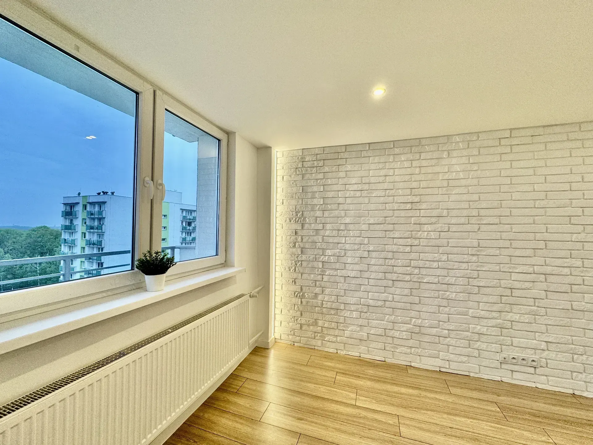 2 pokoje po remoncie 13