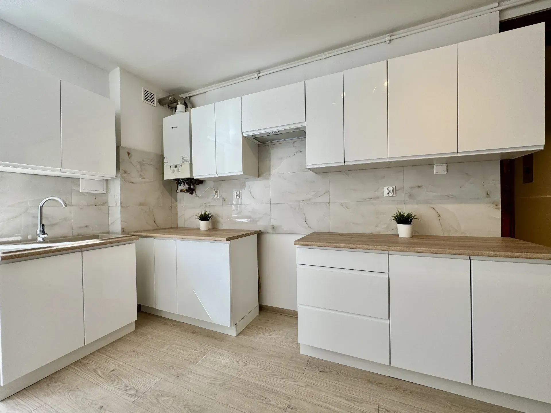 Po remoncie! Duże mieszkanie 77,86 m2 10