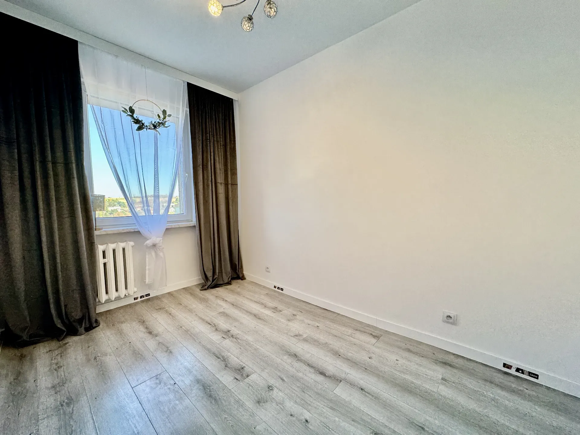 3 pokoje Po Remoncie z balkonem Od zaraz 23