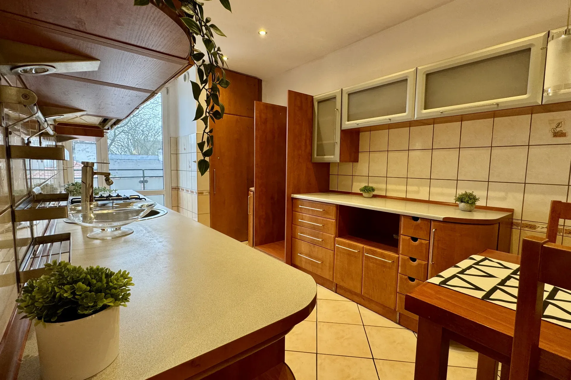 3 POKOJE Z BALKONEM | CENTRUM I ZAMKNIĘTA POSESJA 2