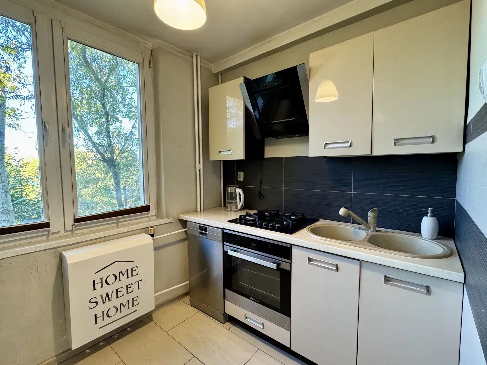 3 pokojowe-  Szombierki- 1 piętro z balkonem 14