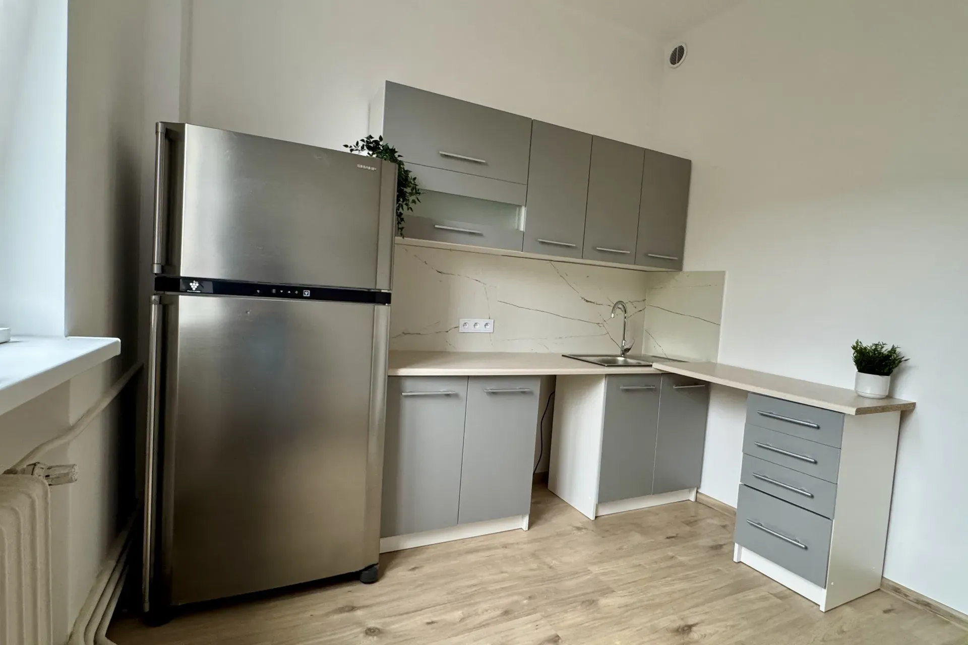 Okazja! Wynajem 1200 zł | Dobra lokalizacja 10