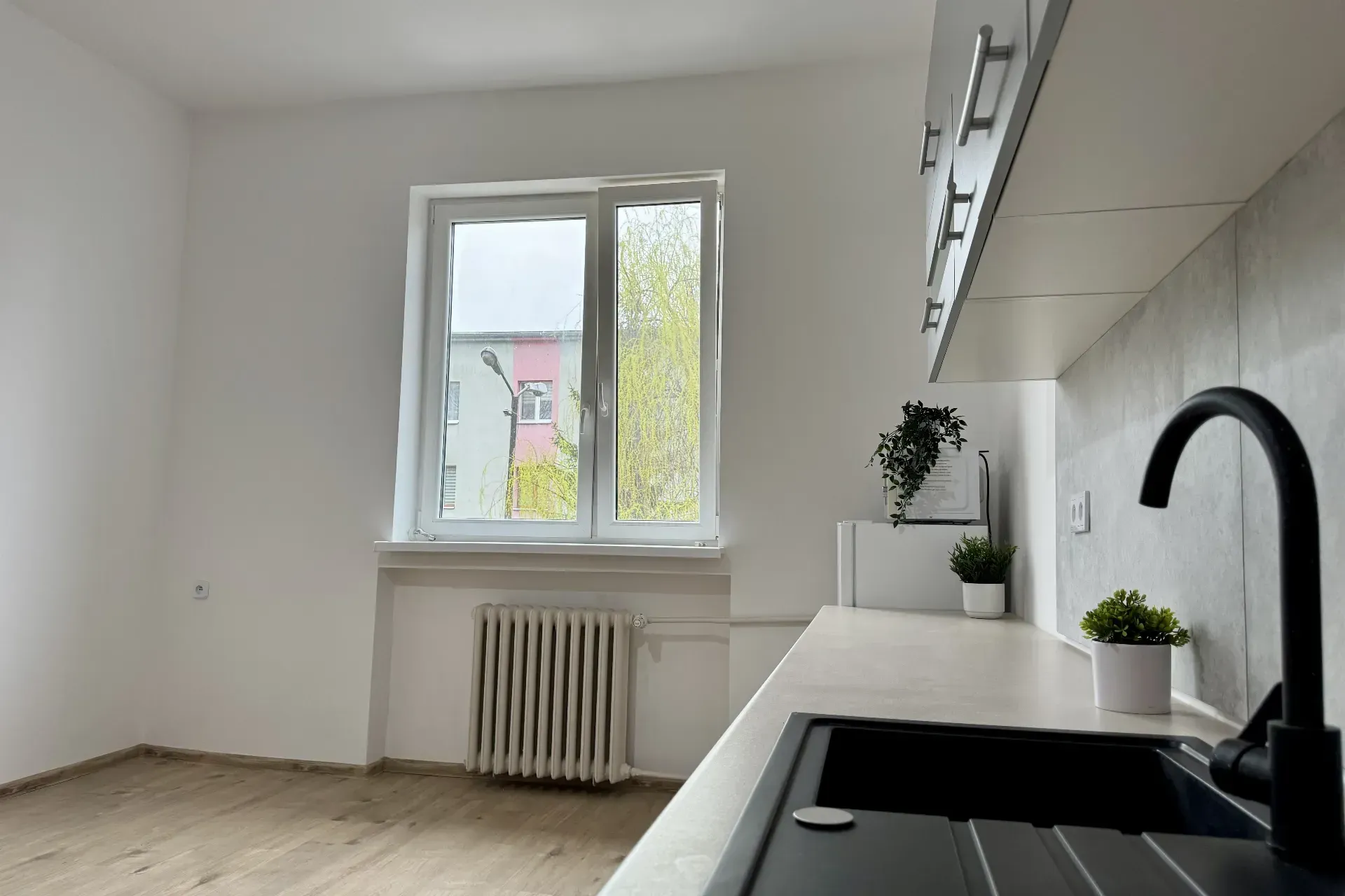 Kawalerka po remoncie | Szombierki | 1200zł 11